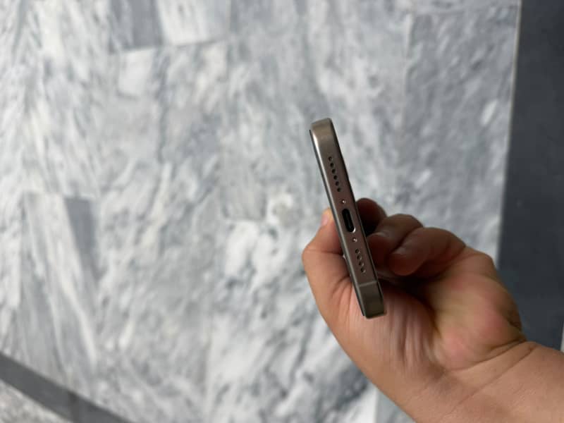 Iphone 15 pro max pta 7