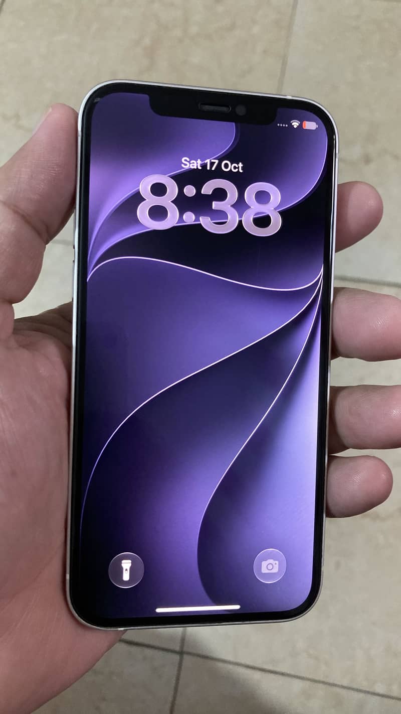 Apple iPhone 12 3