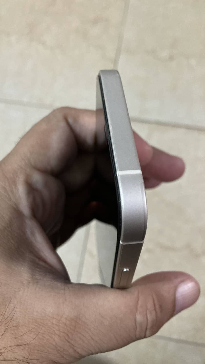 Apple iPhone 12 7