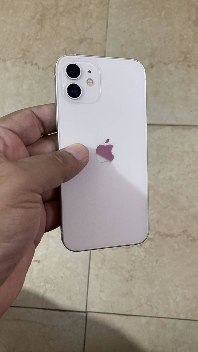 Apple iPhone 12 8