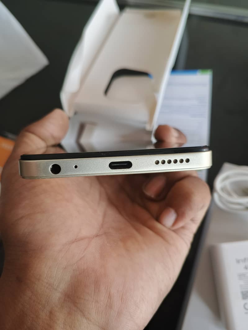 Tecno Spark Go 1