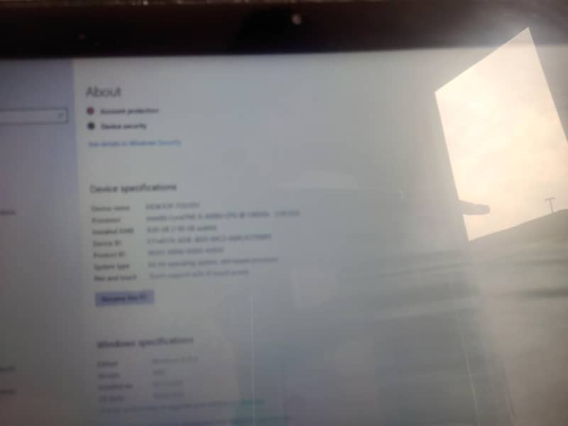laptop tech screen 2