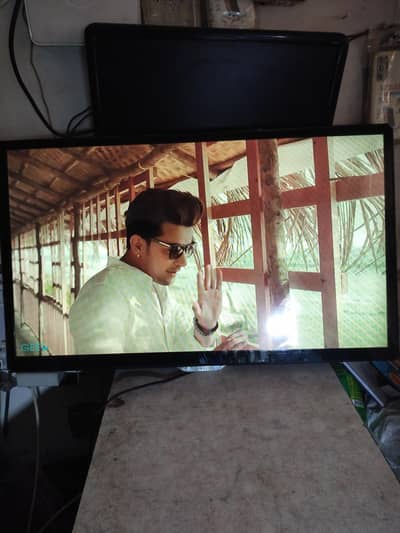 Samsung 32 inch led ultra wide hd