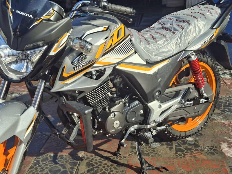 CB 150f 0