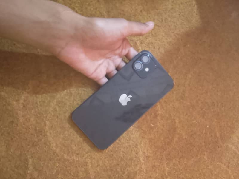 Apple iPhone 12 3