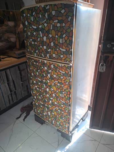 use fridge good and fine and running conditioned