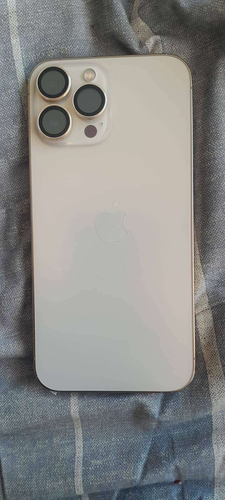 Apple iPhone 13 Pro Max 3