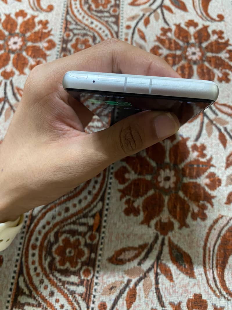 Google Pixel 7a 3