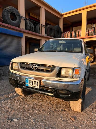 Toyota Hilux 2001