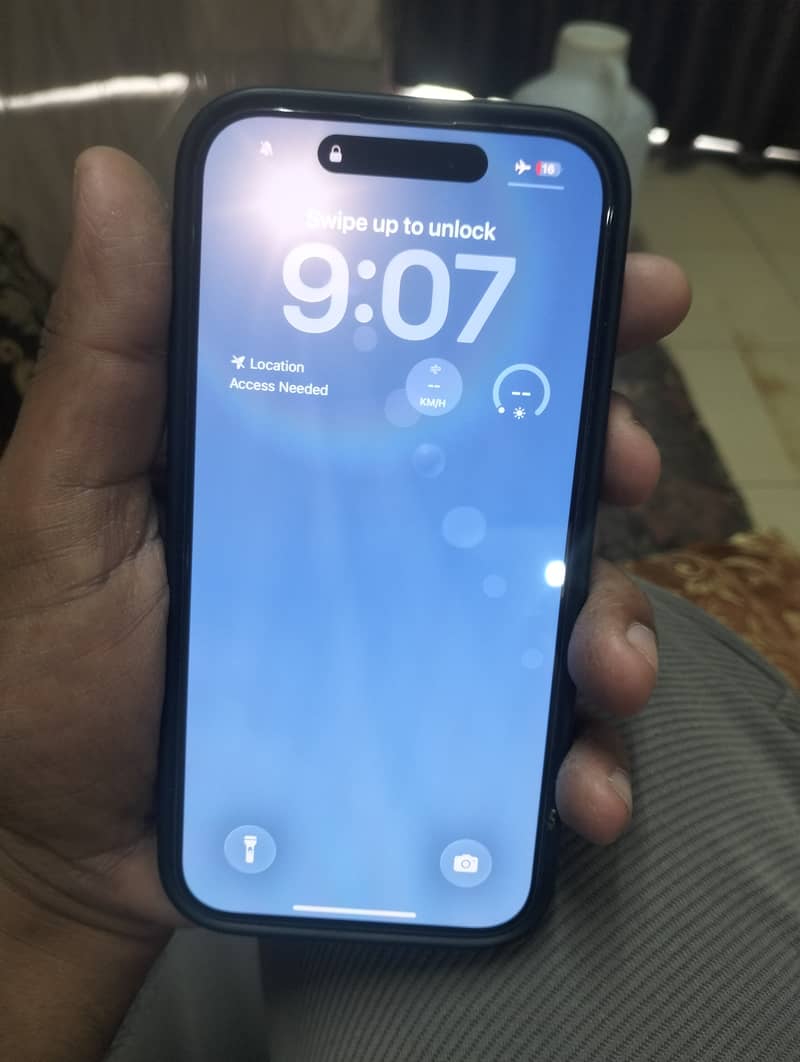 Apple iPhone 15 Pro 1