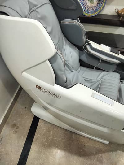 Massage chair healthier with air purifier head to toe