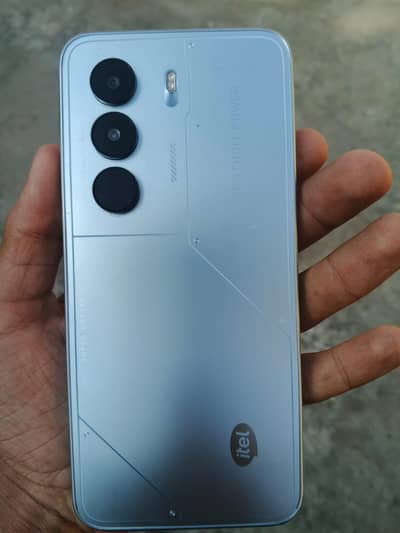 Itel P70