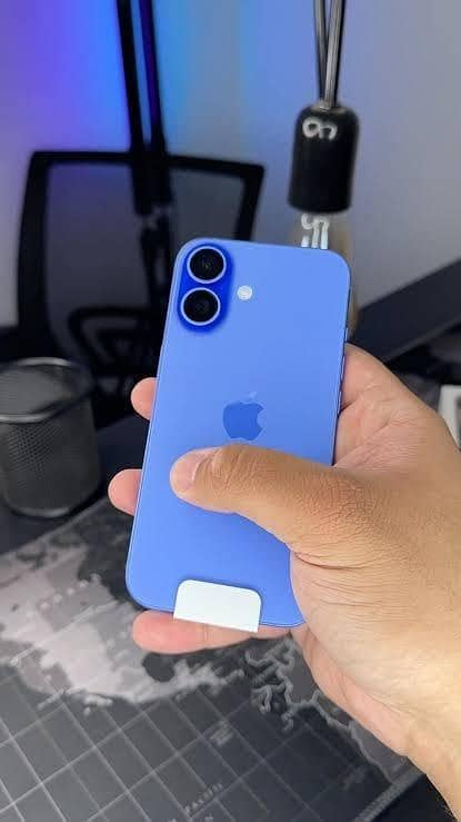Apple iPhone 16 1