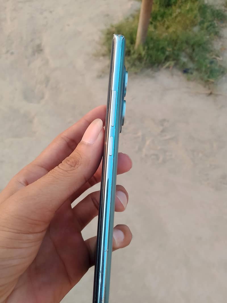 Xiaomi Redmi Note 14 Pro 4