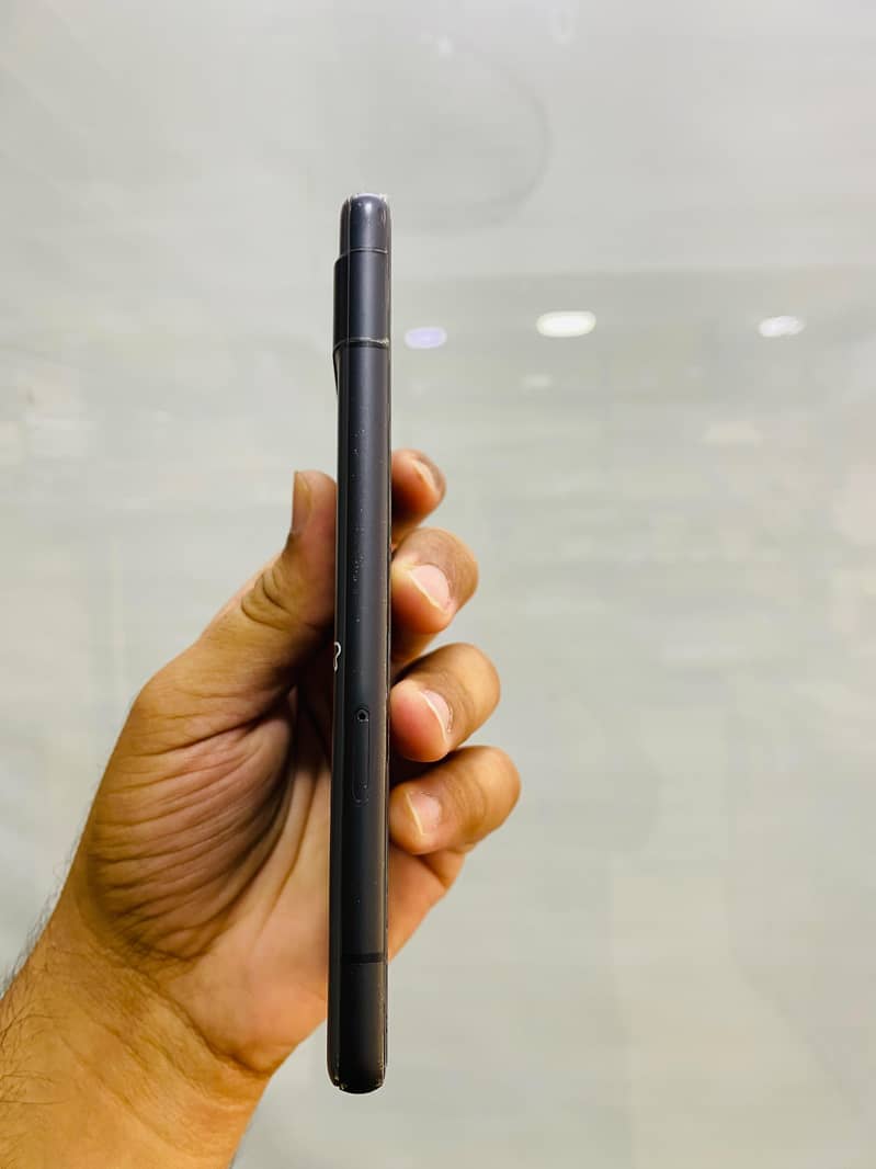 Google Pixel 7a 5