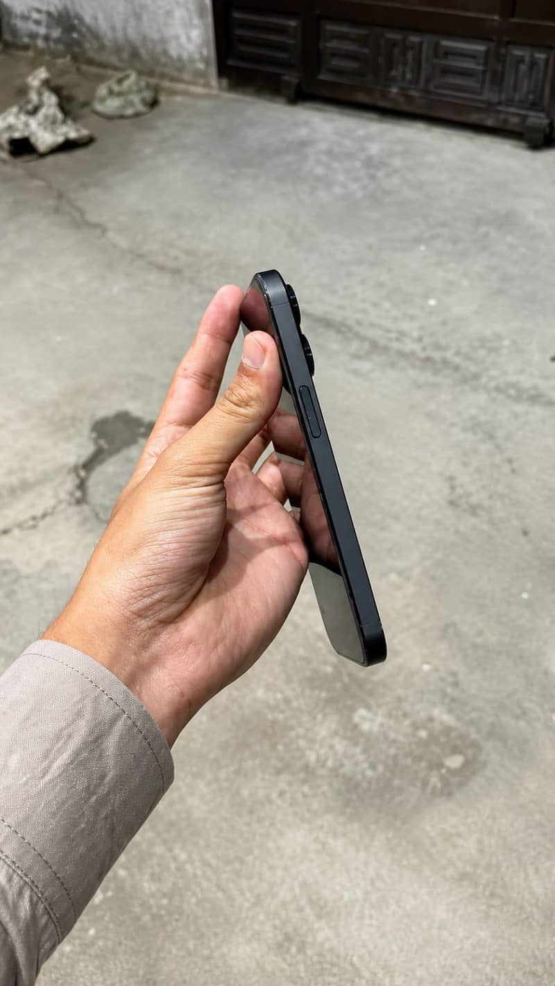 Apple iPhone 14 Pro 3