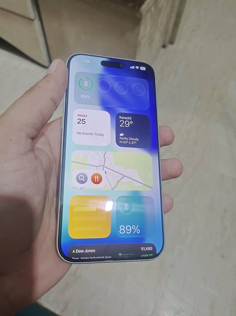 Apple iPhone 17 Pro Max 6