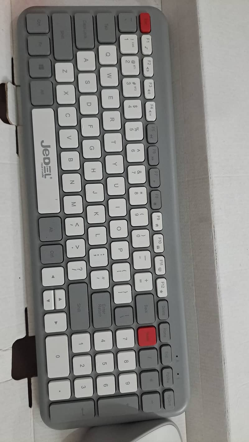 Wireless Keyboard and Mouse 1