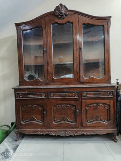 Showcase/Kitchen Cabnet