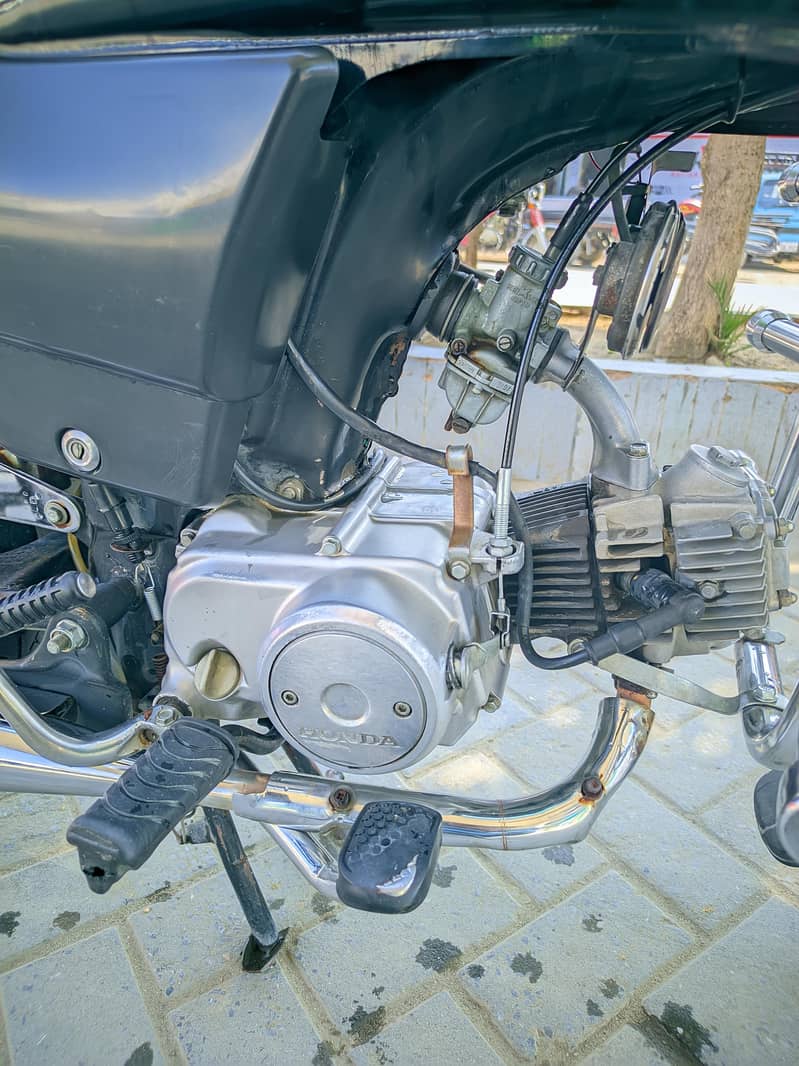Honda CD 70 5