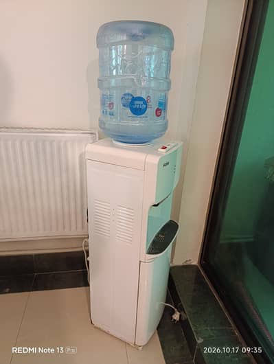 Haier Water Dispenser