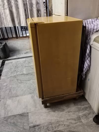 03495304739 bed side refrigerator available