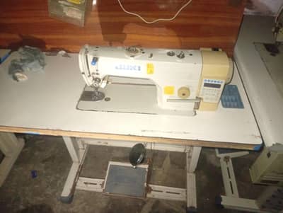 juki sewing Machines and overlak Machines