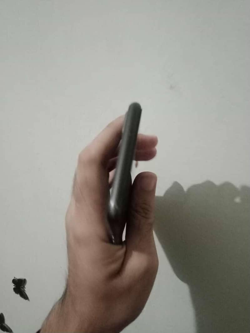Apple iPhone 8 Plus 4