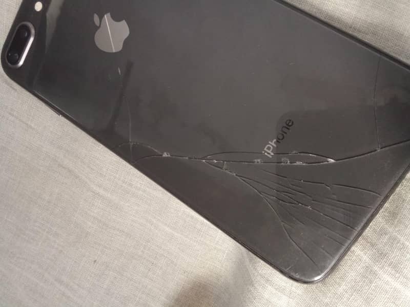 Apple iPhone 8 Plus 7