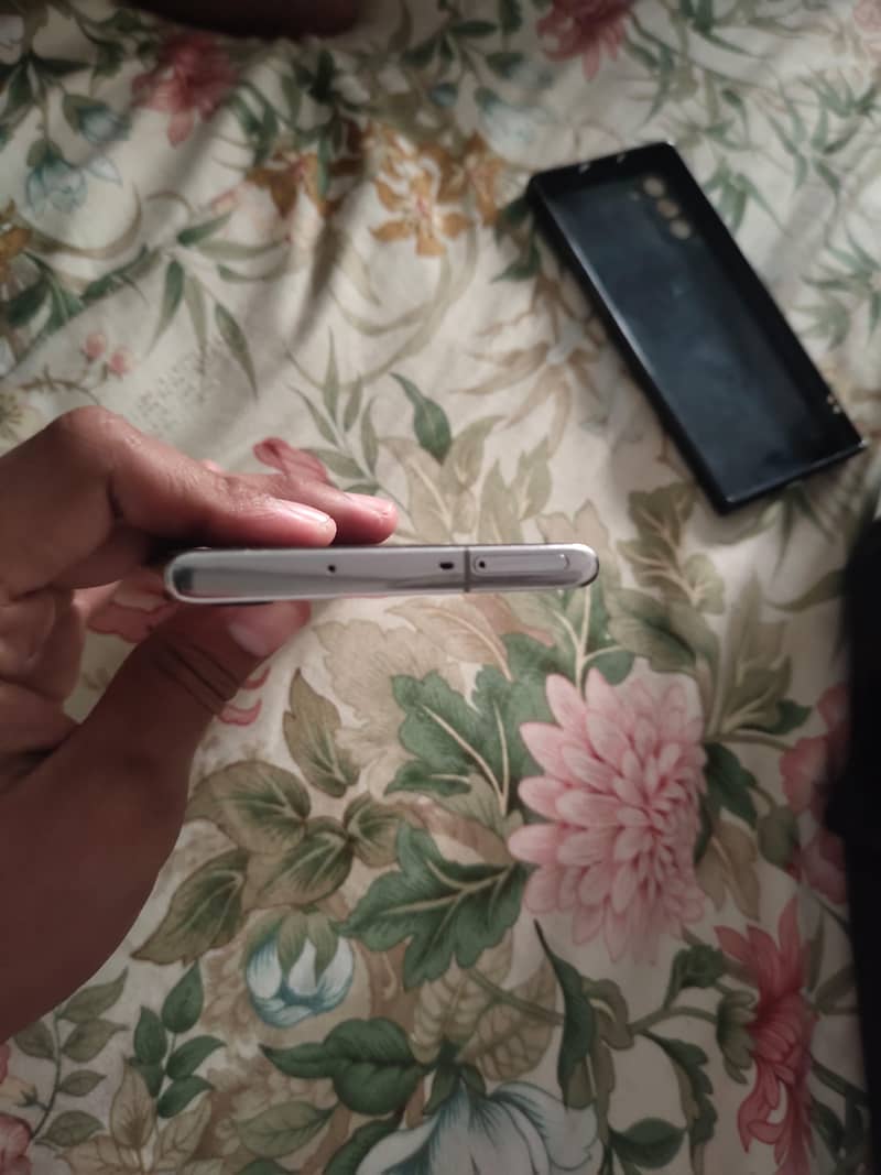 Samsung Mobile Note 10 3