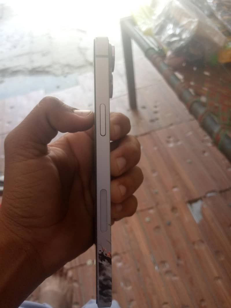 Apple iPhone 14 plus 4