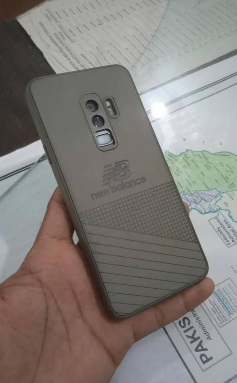 Samsung Mobile S9 Plus 1