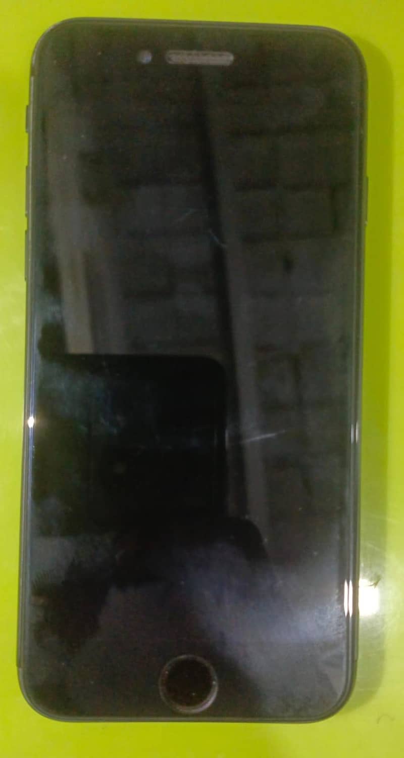 Apple iPhone 8 1