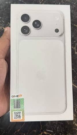 Apple iPhone 17 pro max 256Gb silver PTA approved