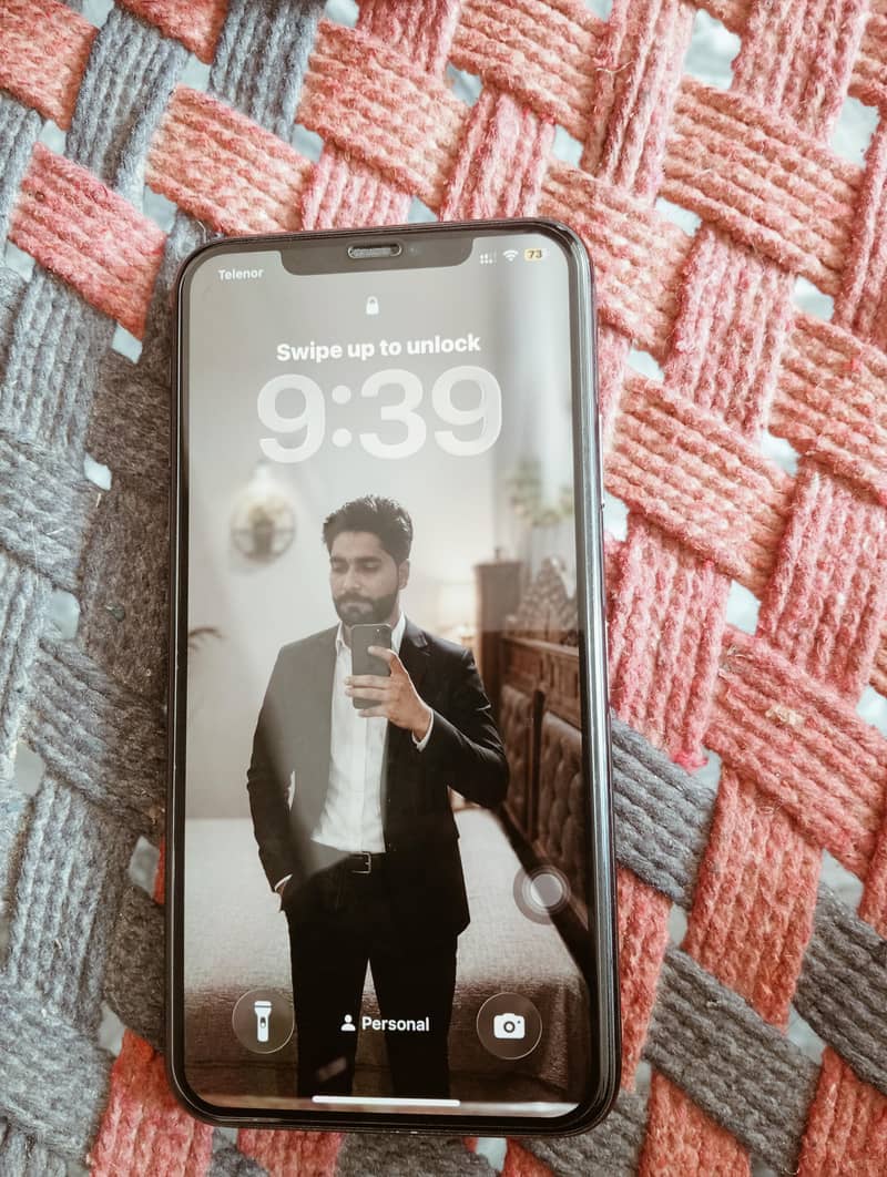 Apple iPhone 11 Pro Max 0