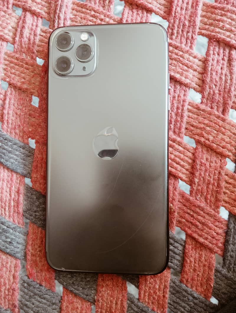 Apple iPhone 11 Pro Max 1