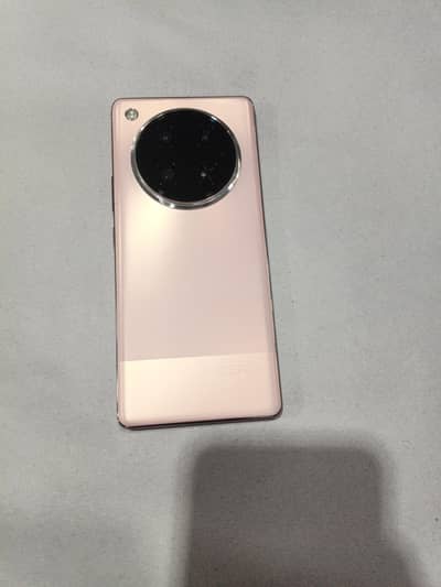 Infinix Zero 40 0.3. 1.3. 7.1. 1.5. 9.0. 7