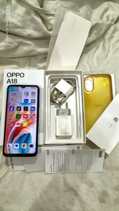 OPPO A18 4GB+4GB RAM | 128GB Storage | Helio G85 | Stylish Black Color