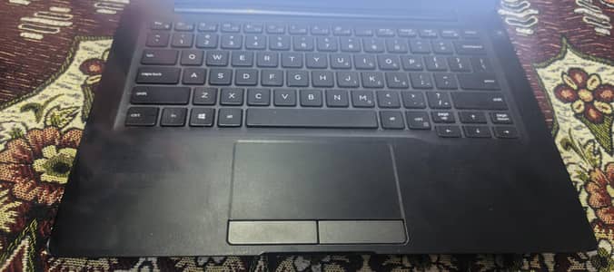Dell Core i7 8th gen Ram 16 Rom 256 SSD