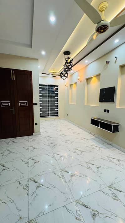 3 Marla Top Class Location Brand New House.