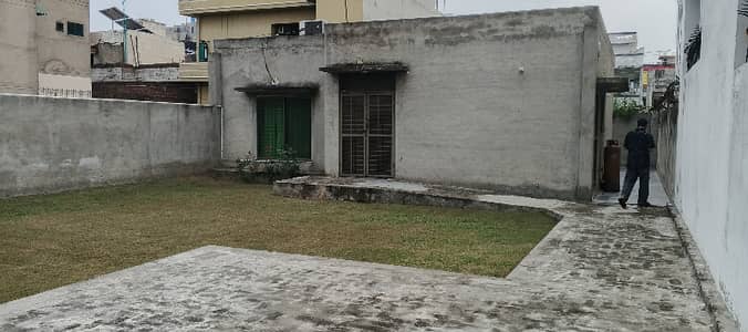 PiA society 15 marla single story place for sale