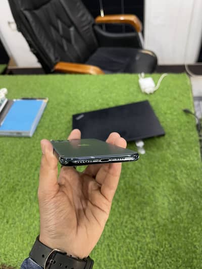 Apple iPhone 11 Pro Max