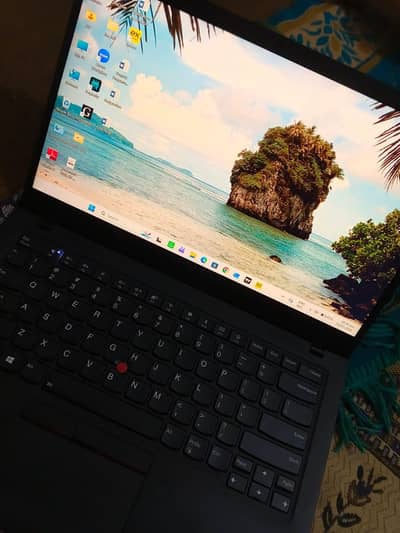Lenovo Thinkpad Core i5 8th Gen | 16GB RAM | 256GB SSD .