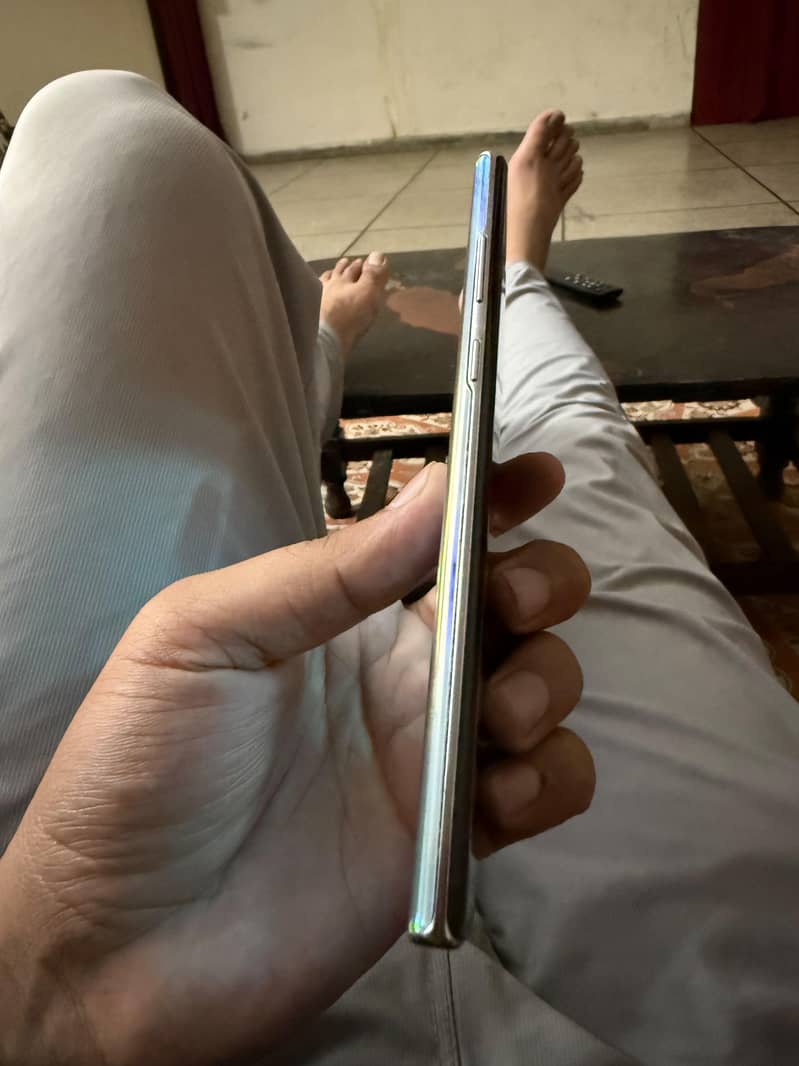 Samsung Mobile Note 10 Plus 7