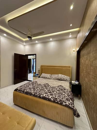 1 BED FULL FURNISHED APERTMENT FOR RENT IN BAHRIA TOWN LAHORE