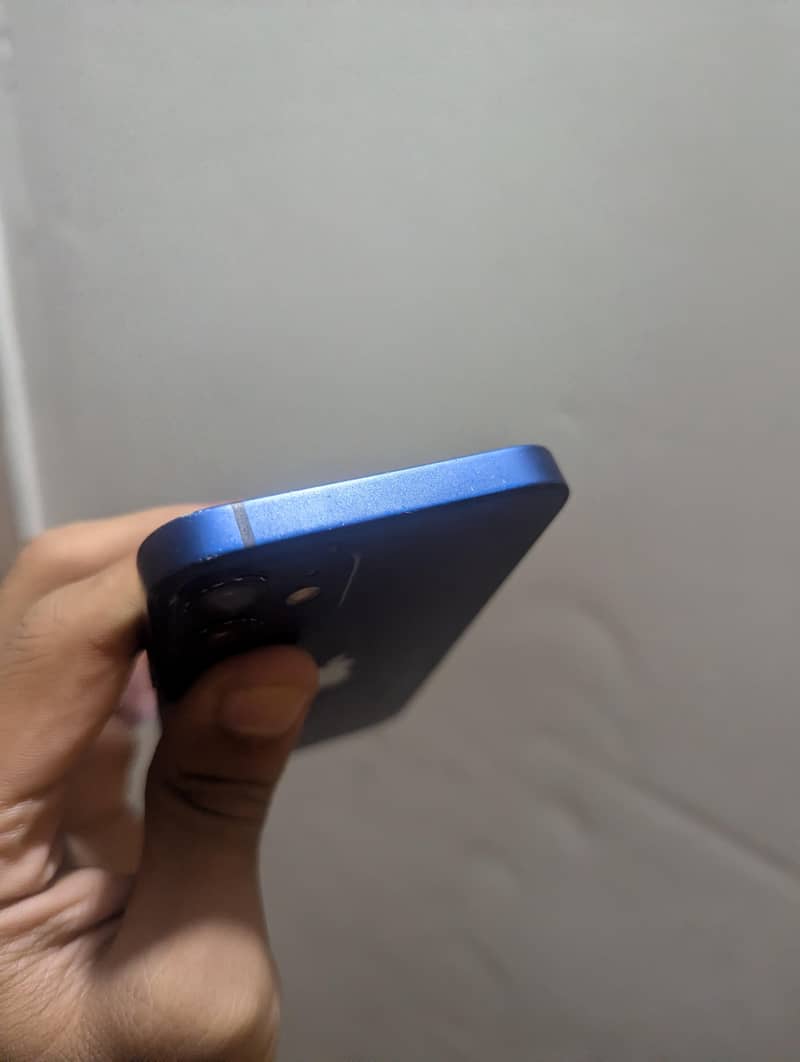 Apple iPhone 12 mini 3