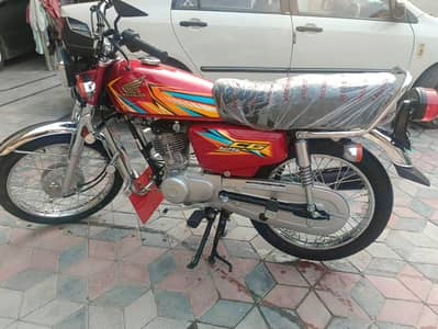 Honda 125 price 235 wattsuff number +92 341 9431536