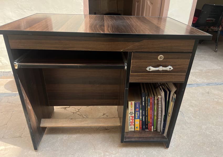 Table (Study) 0