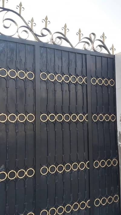 12 Gage Gate 8 feet height 10 feet length- Weight 300+ Kg
