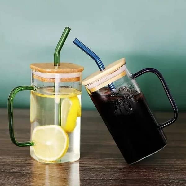 T  Pack of 2 400ml Square Glass Mug with Lid and Straw - Transparent Coffee Mug - Microwave Safe Drinkware - Bamboo Lid Milk Cup - Airtight Juice Jar for Juices and Beverages - Modern Heat Resistant Juice Cup - Creative Ice and Shake Glass - Large Size